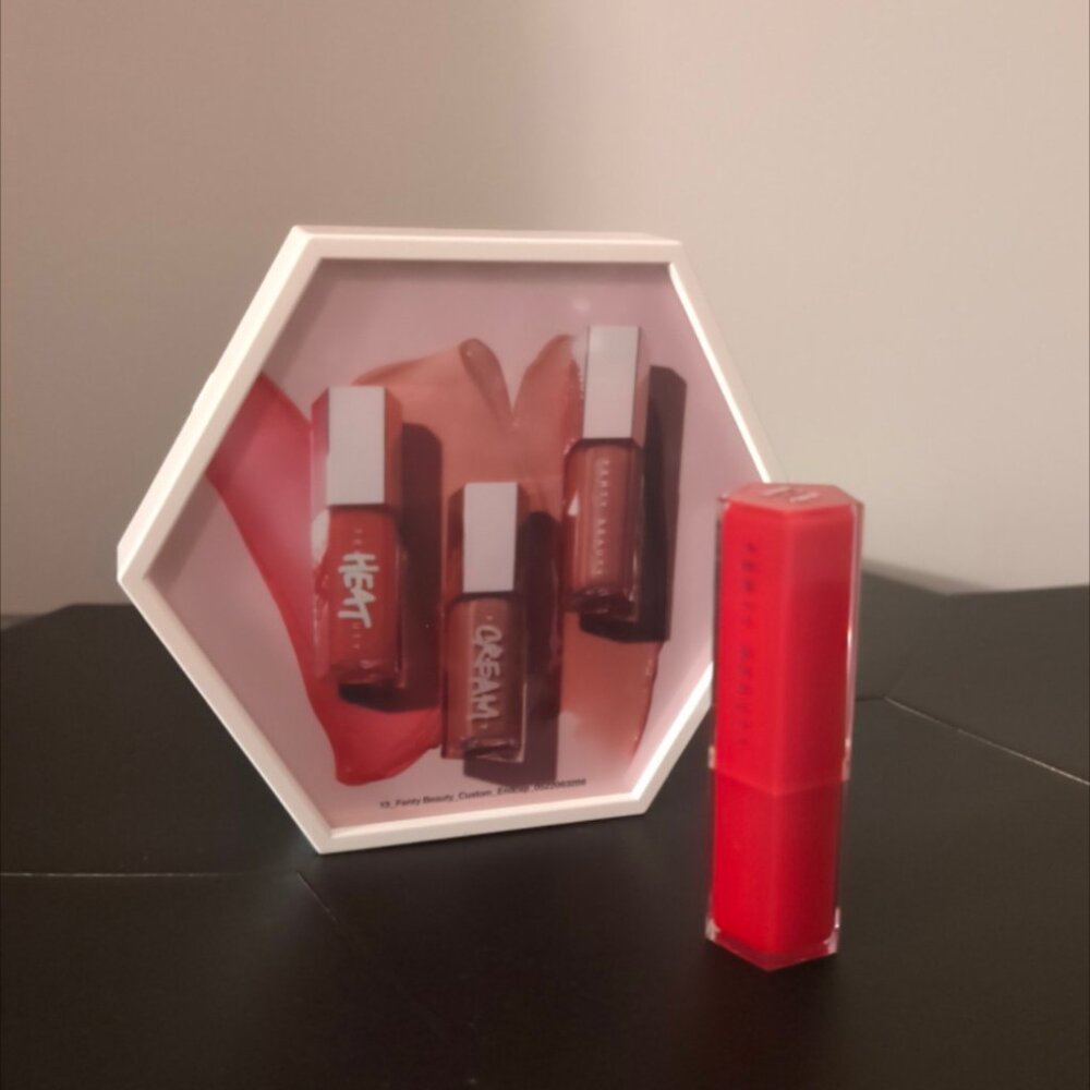 Fenty Beauty Gloss Bomb Stix - MVP